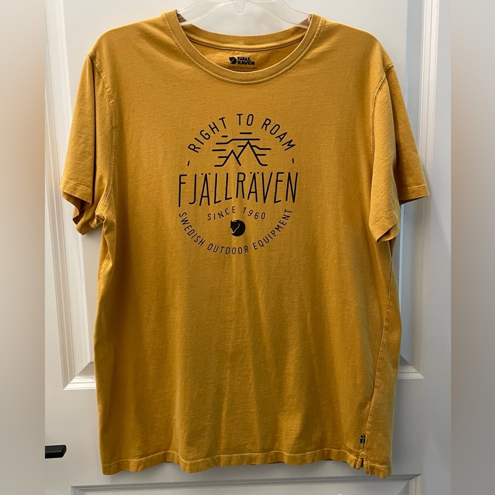 Fjällräven Men's Yellow T-Shirt